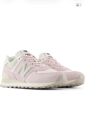 New Balance Womens 574 V2 Turtledove Sneaker SIZE 7 MSRP $110